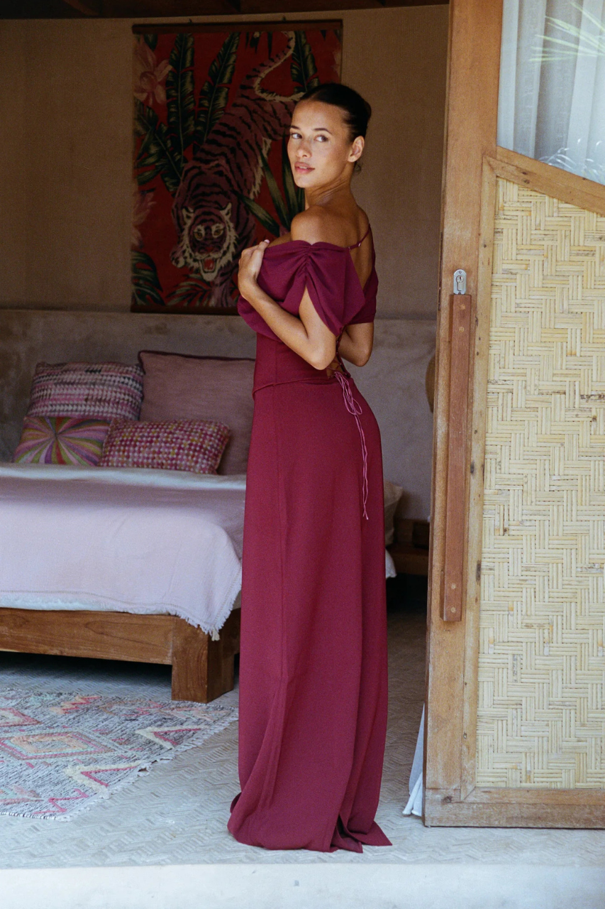 Hntr The Label - Kaia Gown Wine