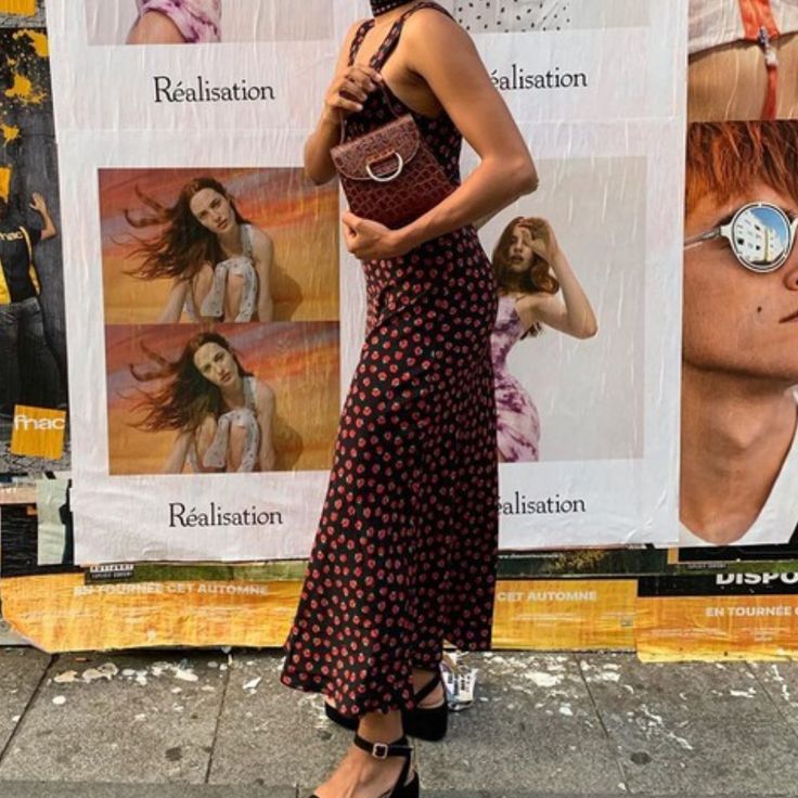 Realisation Par Liv Dress in Rosalita